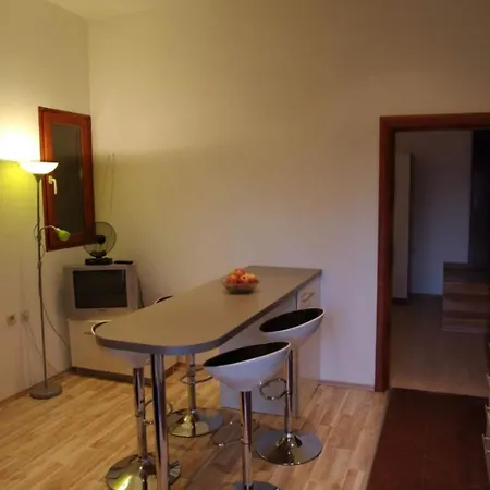 Brane - Free Parking Apartment