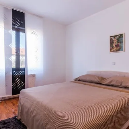 Brane - Free Parking Apartment *